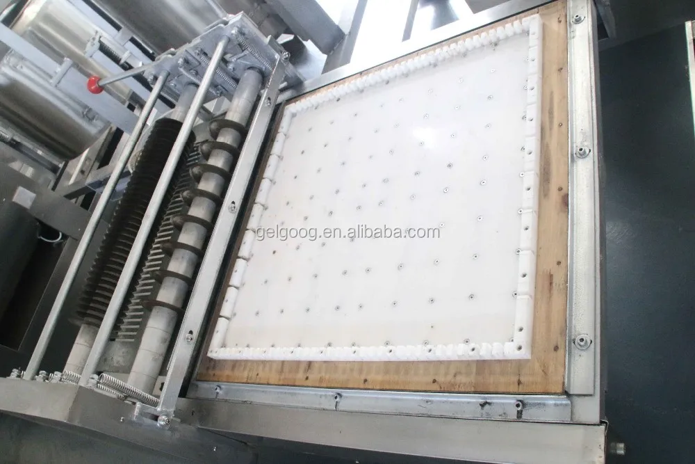 Industrial Sesame Snap Making Cereal Bar Chikki Museli Bar  Moulding and Cutter Peanut Candy Cutting Machine