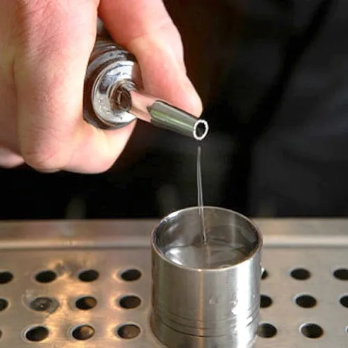 4pcs/lot Stainless Steel Bottle Pourers Liquor Pourer Bar Wine Spout Stopper Tool