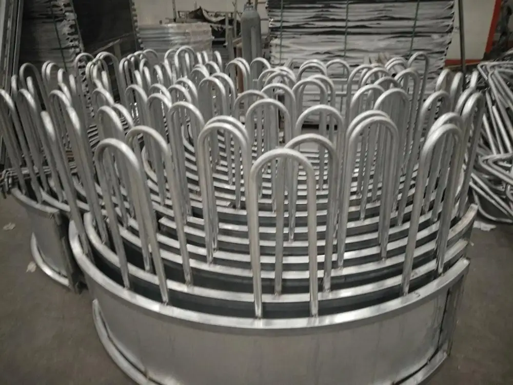 hay feeder 26.jpg