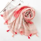 Yiwu Hot Sold Wholesale Large Size Malaysia Muslim Ladies Tassels Wrap Shawl Small Floral Print Viscose Scarves Hijabs