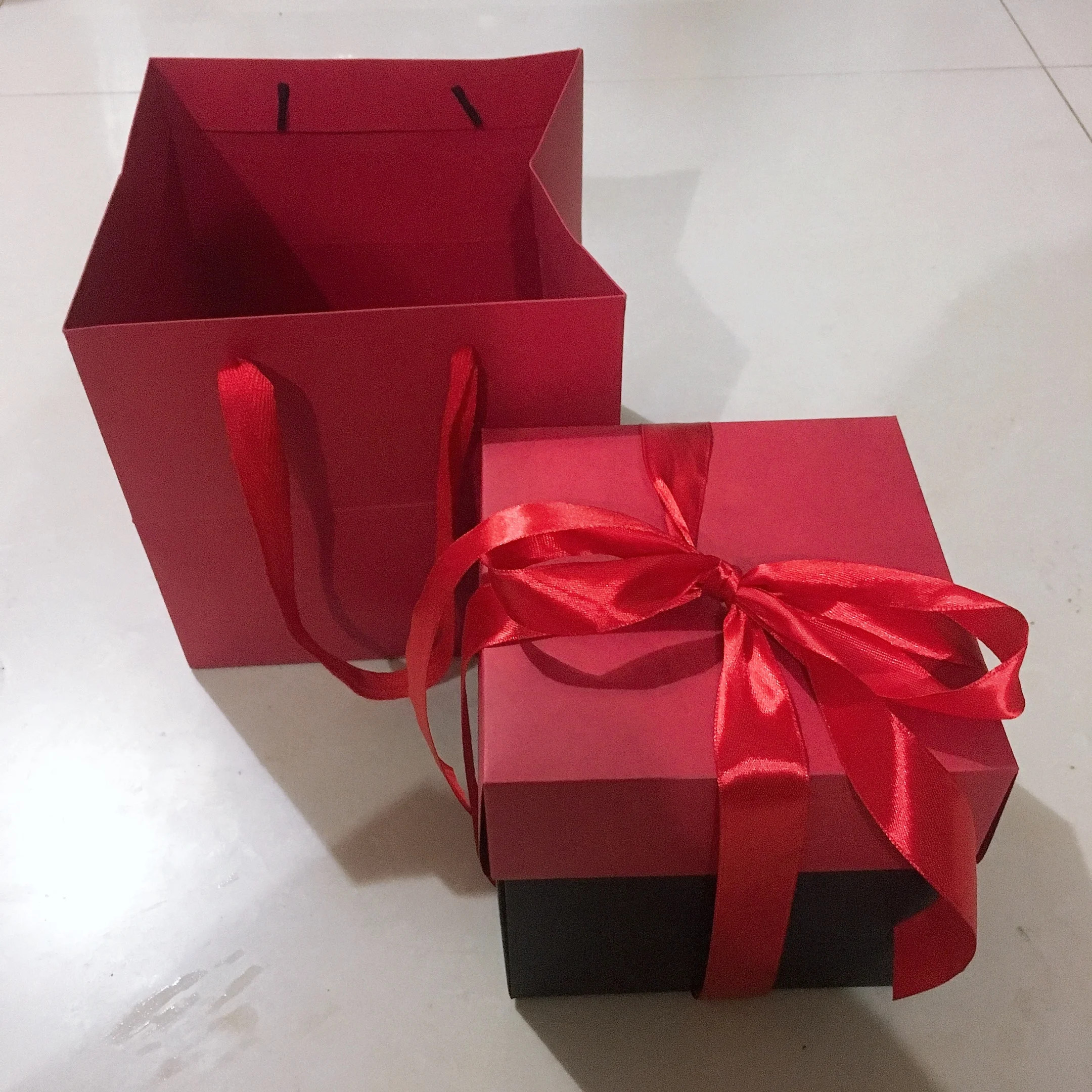 wholesale surprise paper packaging explosion gift box