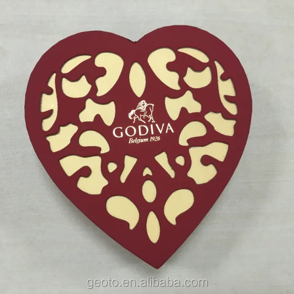 luxury heart shaped chocolate paper box with pet tray customized