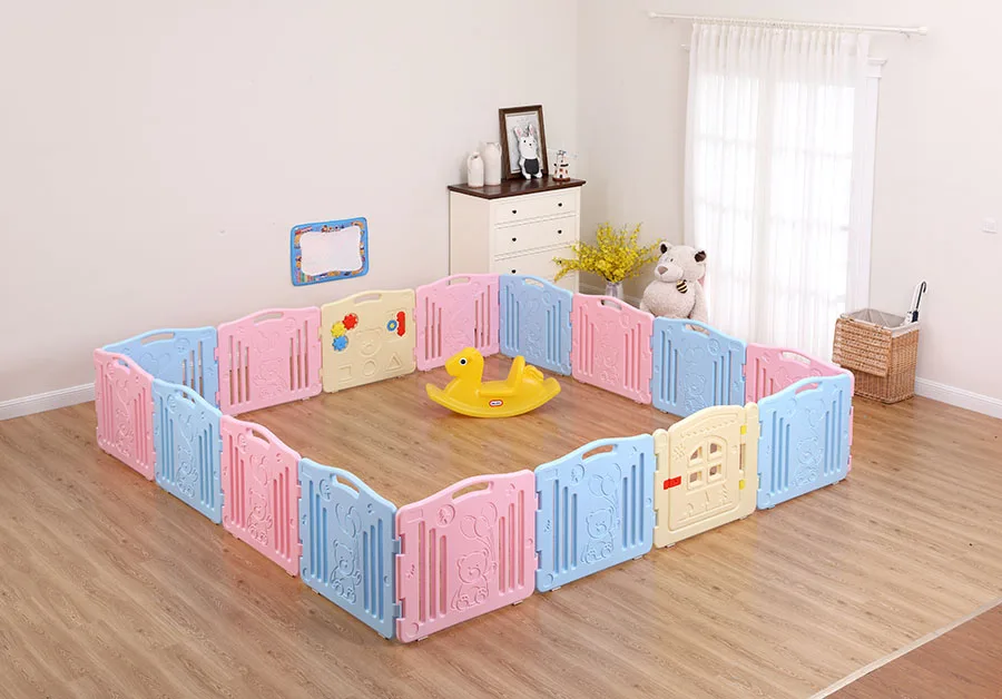 baby plastic fence.jpg