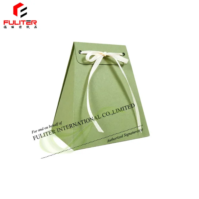 2014 new design novel cardboard paper triangle shape gift box