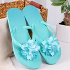 EVERTOP 2018 new summer beach flip flops men and women sandals with leisure simple pinch stall wholesale flowers