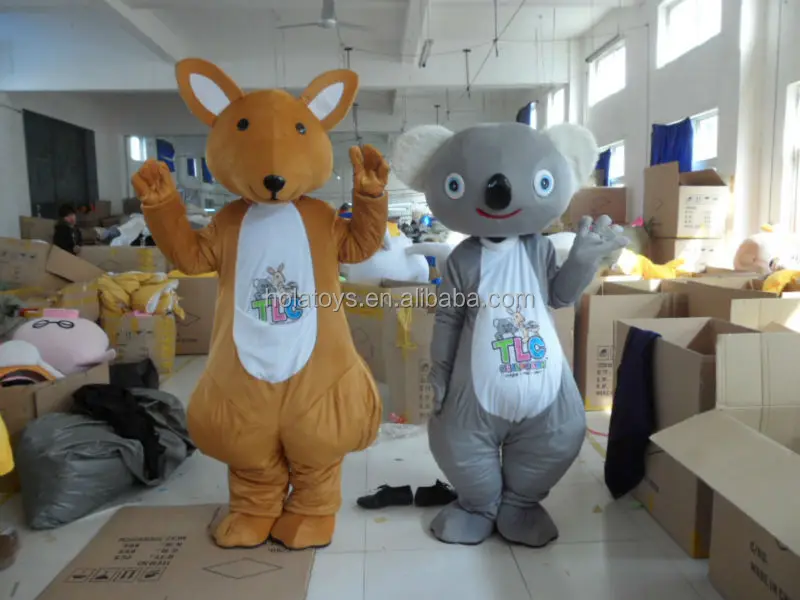 Masot costume 23.JPG