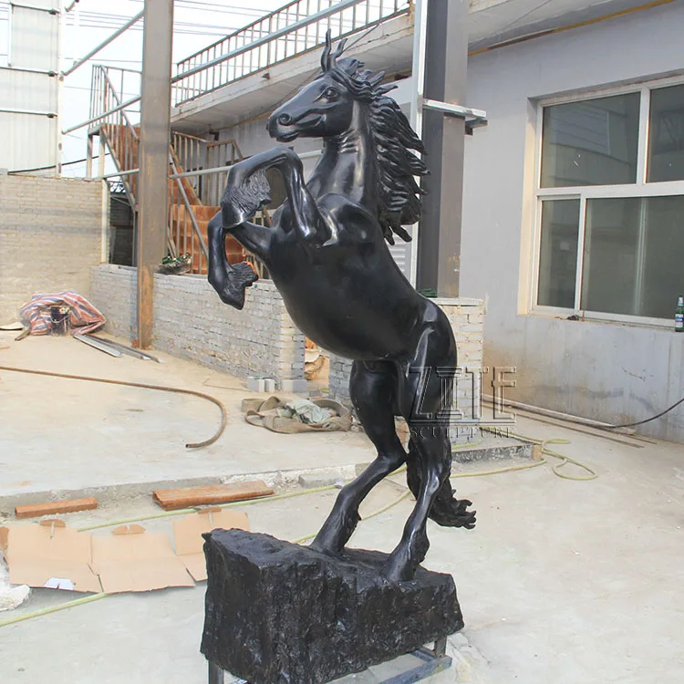 bronze horse statue=4.jpg