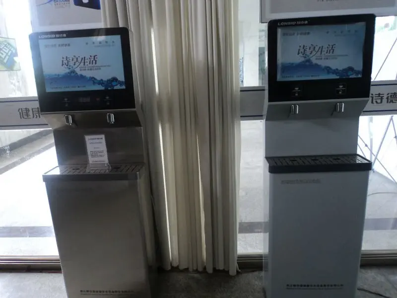 Wifi Multimedia Public Drinking Water Fountains Futuristic Large Water