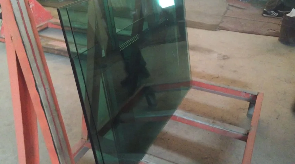 tempered glass (2).jpg