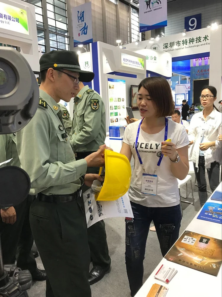 security-Hat-with-camera8.jpg