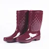 /product-detail/fashion-ladies-low-pvc-rain-boot-with-custom-printing-60849676009.html
