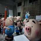 Outdoor Carnival Fiberglass Cartoon Animal Resin Pig Statue For Garden Decor