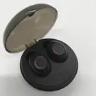 Shenzhen Supplier tws wireless in ear version 5.0 earphone earbuds headphone with earphone protective case