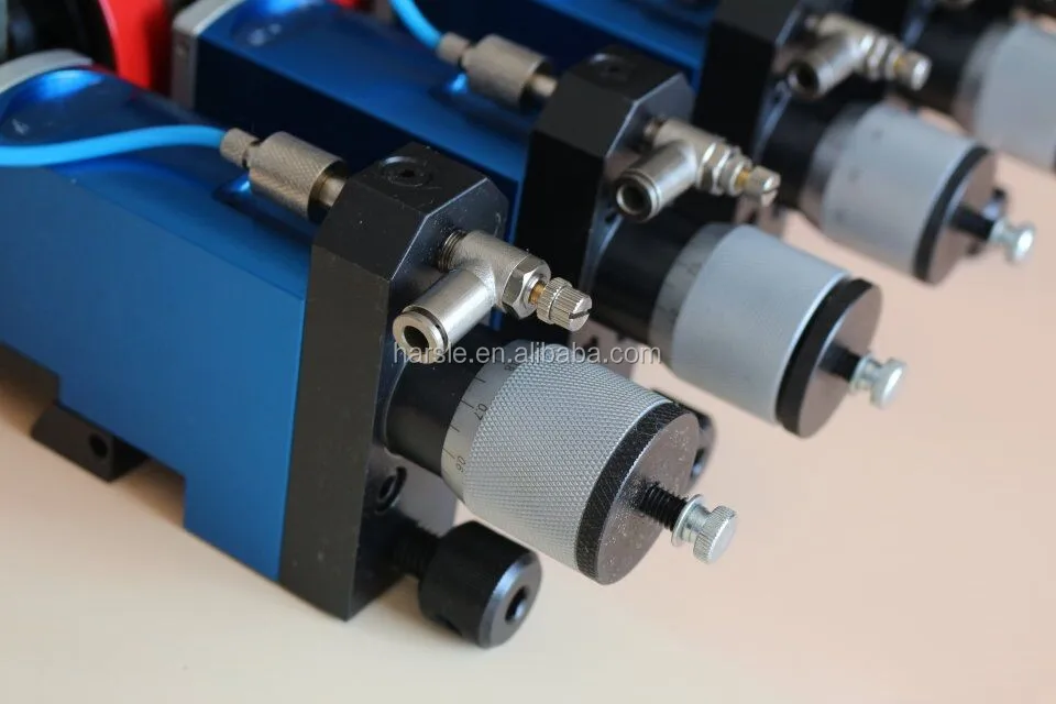 pneumatic holder (16)