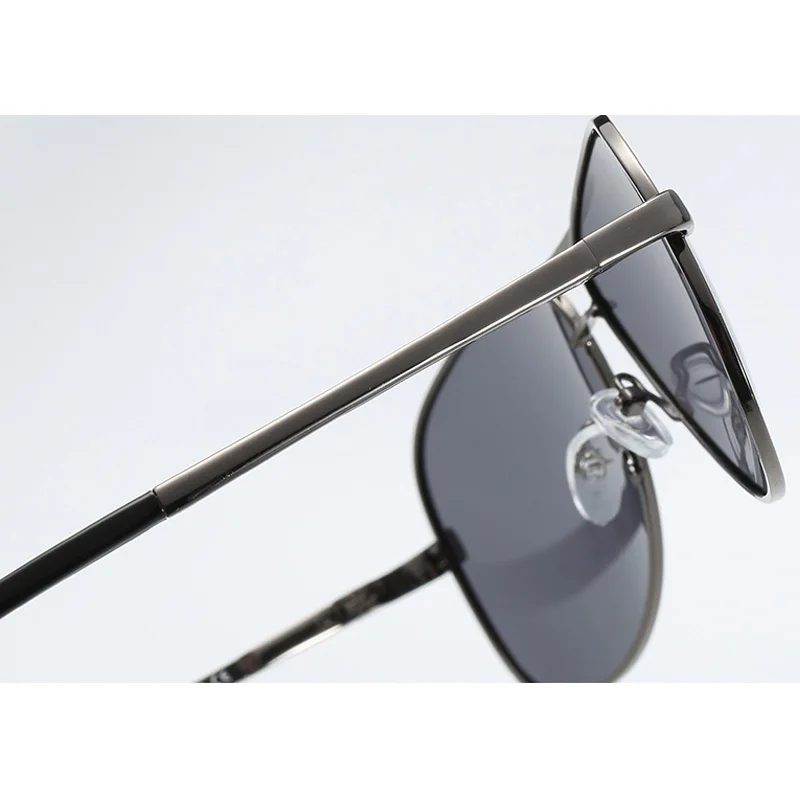 Polarized men's sunglasses new driving sunglasses tide frog mirror driver polarized sunglasses4