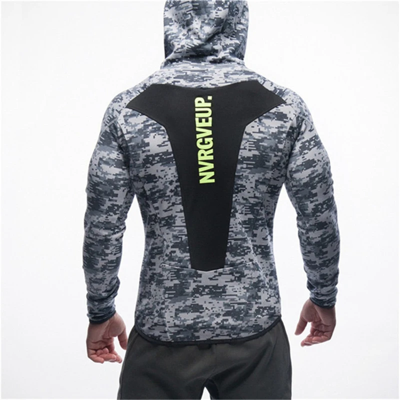 hoodie-camouflage-hinten-2