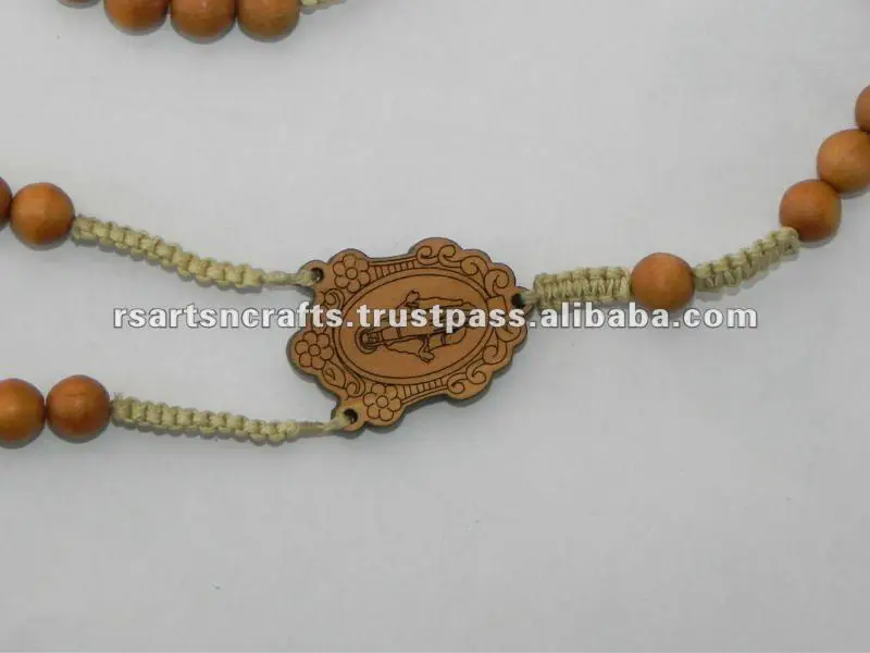 Hermosa Cruz Y Cuentas De Madera Del Rosario Cristiano - Buy Hermoso