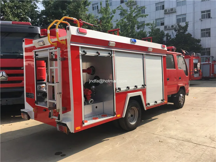 2000L water fire engine4.JPG