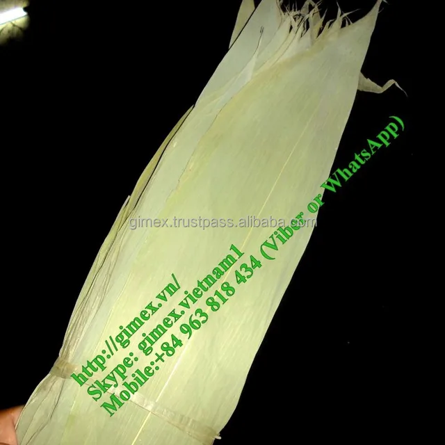 dried bamboo leaves