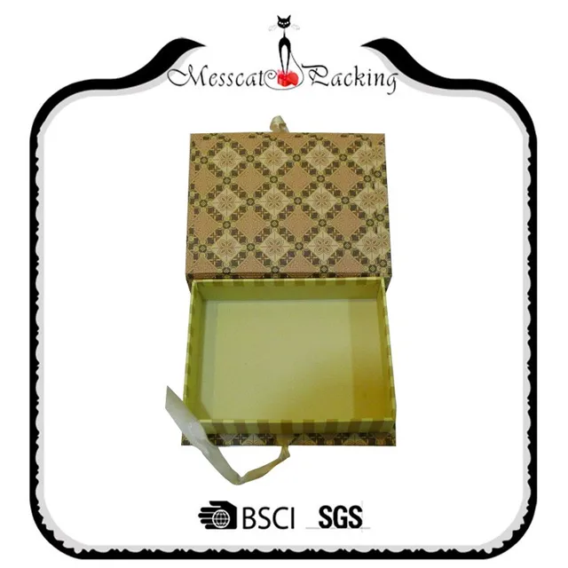 small magnetic flat cardboard packaging gift paper folding box