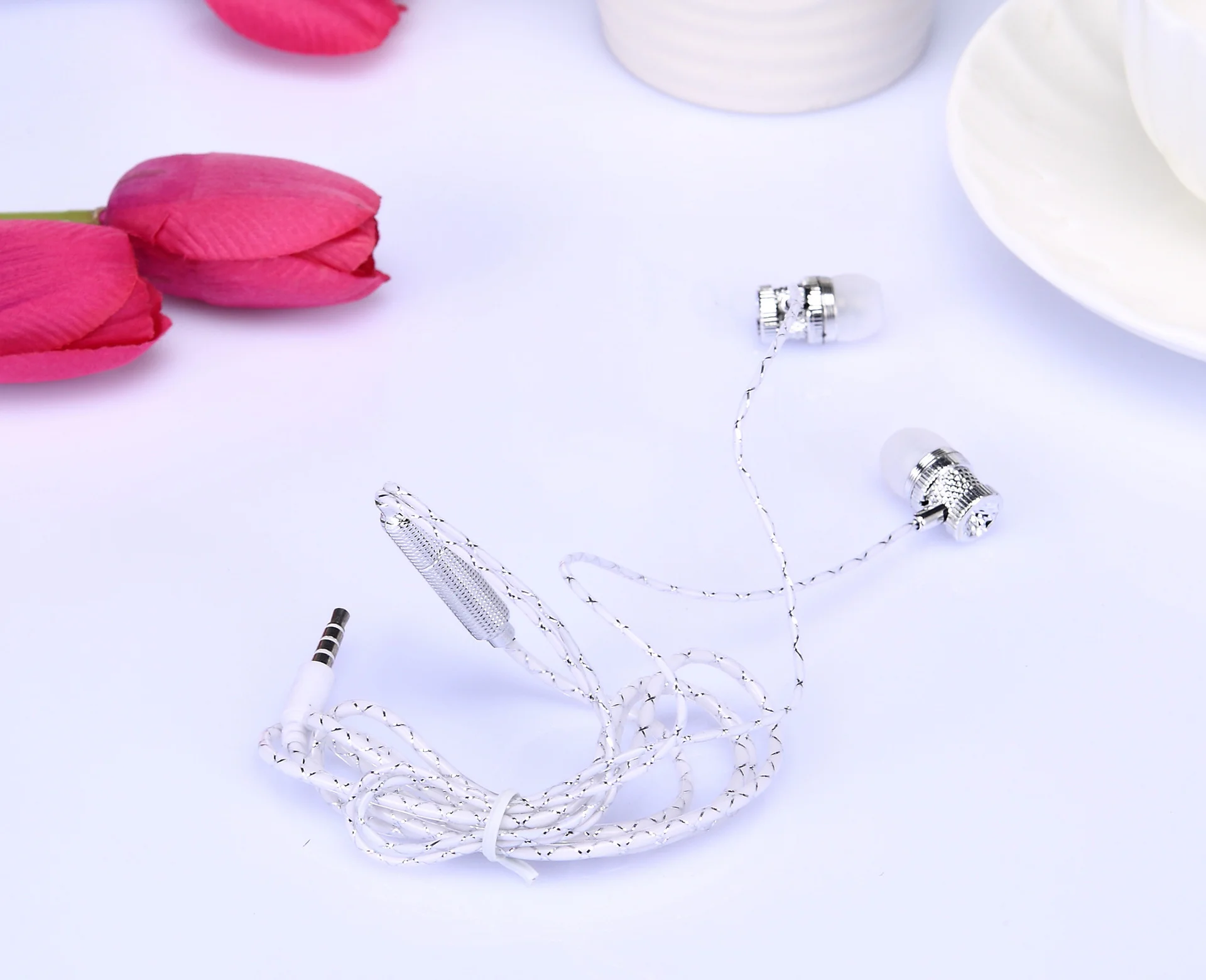 gift boxed hanging in ear wire controlled earphone for running small headset for mobile phone - ANKUX.COM