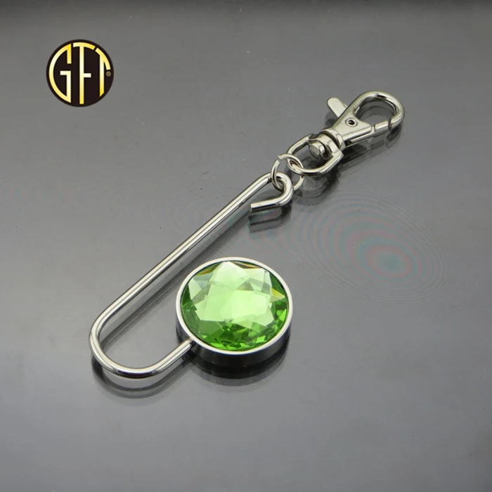 hanger06.jpg
