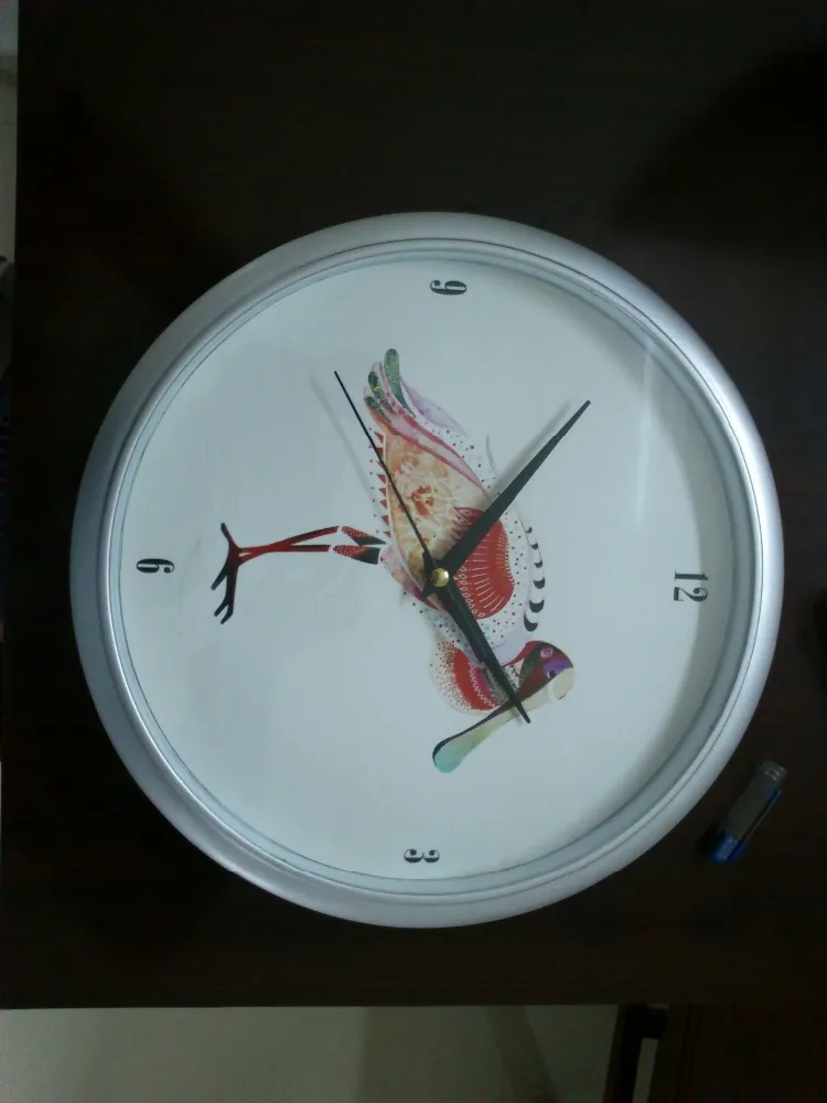 Cheap Plastic Wall Clock Wholesale Round Shape Factory Quartz Watch