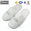 /product-detail/5-star-luxury-white-extra-soft-plush-embroidered-hotel-slippers-60787648832.html