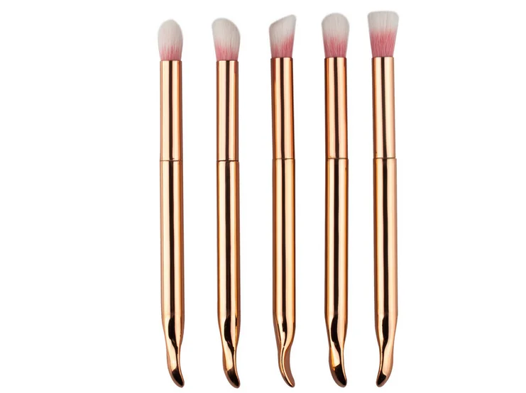 makeup brushes.png