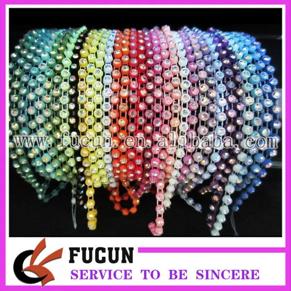 plastic-rhinestone-banding-plastic-strass-trimming.jpg