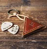 New design Leather paddle portable key chain guitar picks leather case Musical instrument accessories picking storage bag