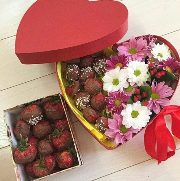 2020 new arrival heart shape flower box gift box