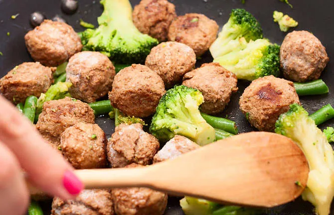 Ultimate Recipe Beef Meatballs: A Delightful Feast for Meat Lovers