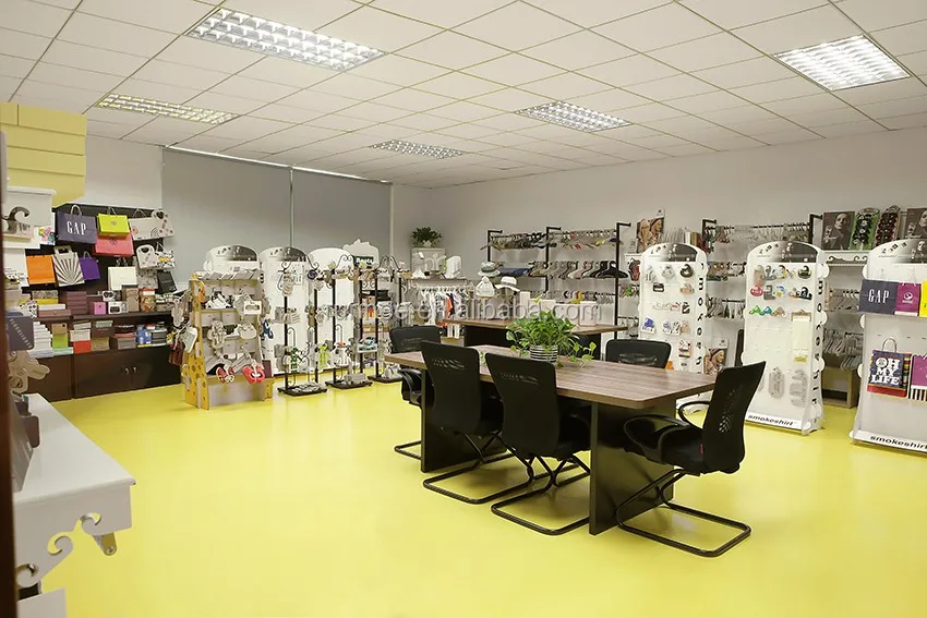 Cartoon Animal Design Paper Hangers Firm Recycled Cardboard Hangers For Clothes Display