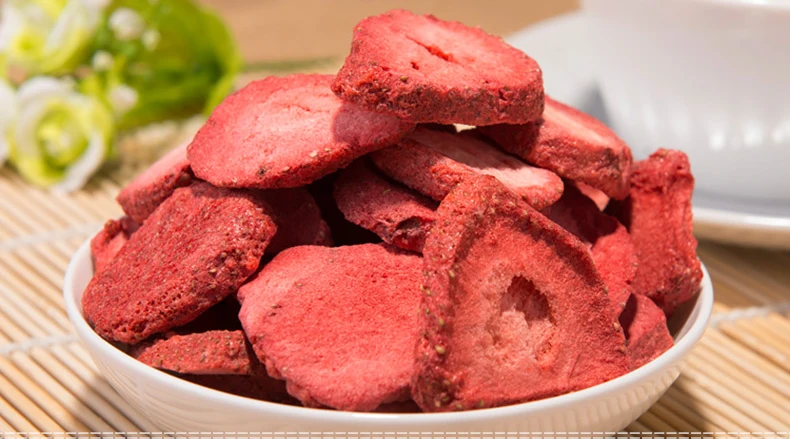 Natural dried strawberries dry fruit freeze dried strawberry pieces