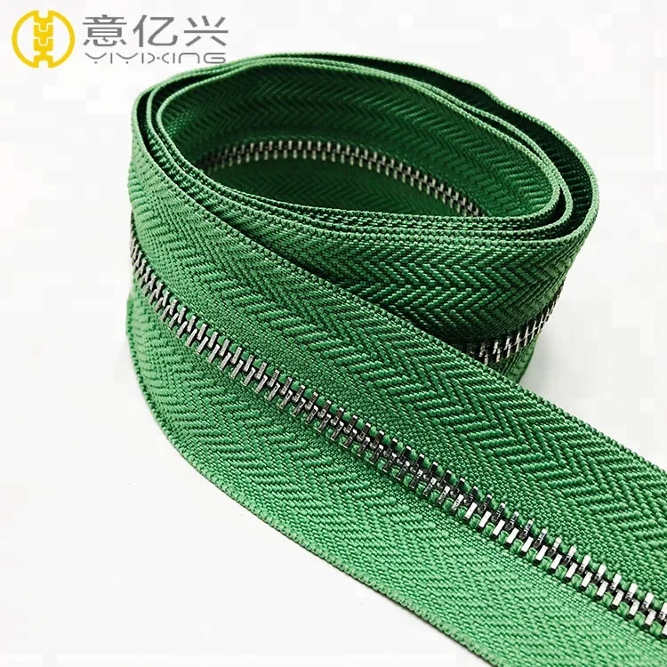 metal zipper 01.jpg