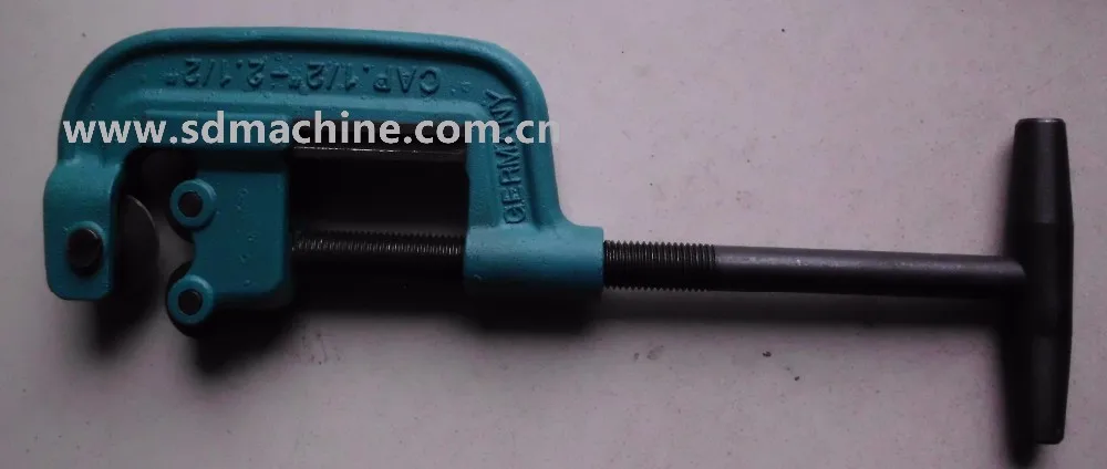 Heavy Duty Metal Pipe Cutter
