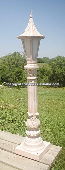 Crema de piedra arenisca exterior lámpara columna diseño