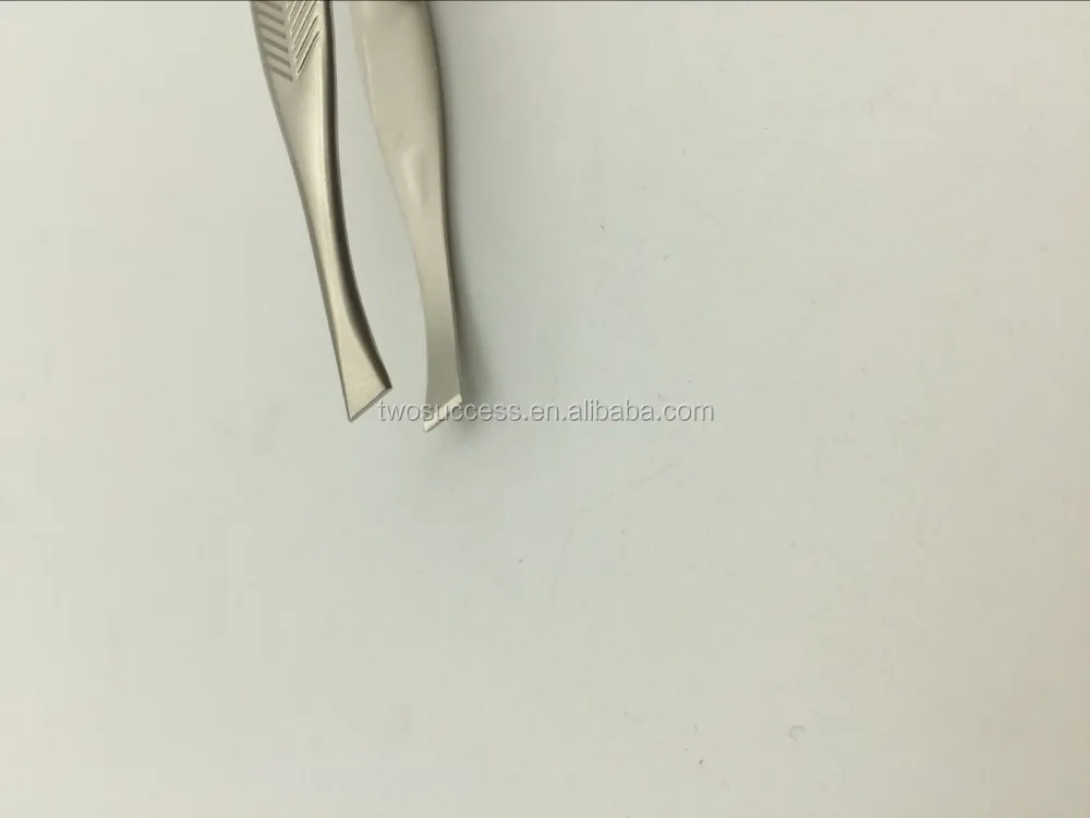 Mini fancy MakeUp Led light Face Nose Eyebrow Hair Beauty Tool Eyelash Removal Stainless Steel Tweezer Clip