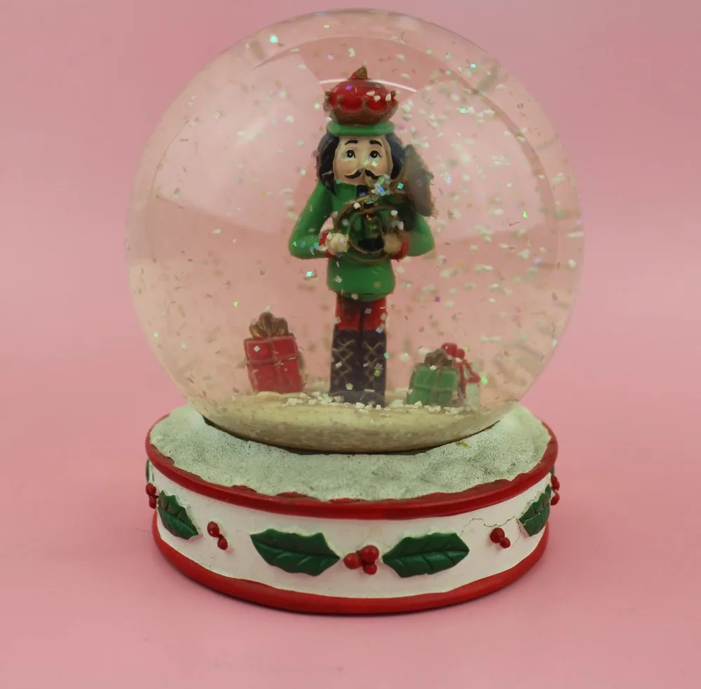hot sale high quality funny crystal & glass water globe for home