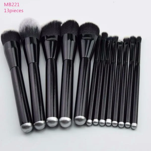 MB221.jpg