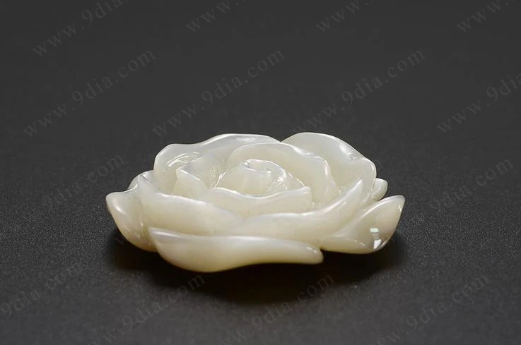 Online Shop Factory Price Big Size Fashion Accessories Mother of Pearl Oyster Carving Rose Flower