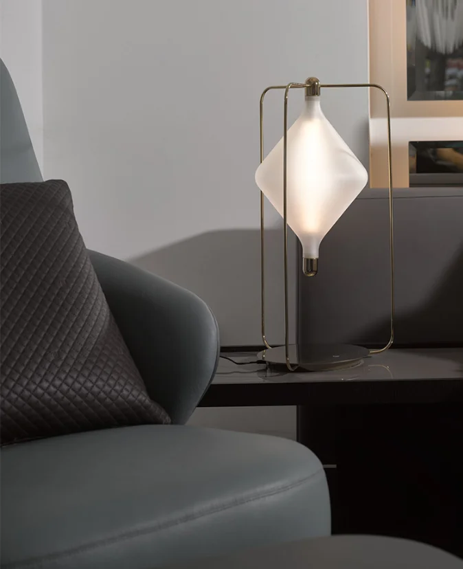 High quality indoor bedroom study home modern simple iron glass desk table lamp