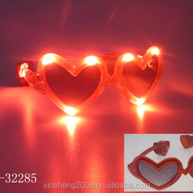 2017 new christmas gift flashing light up led heart party