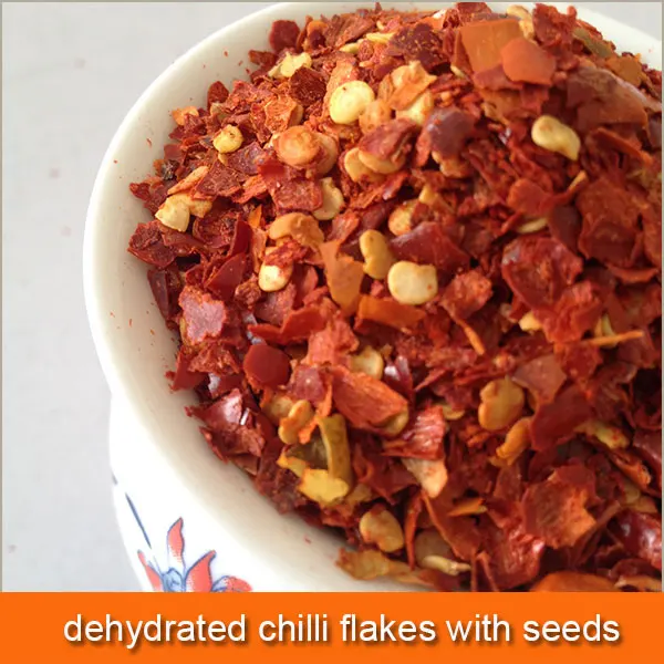 dehydrated chilli flakes with seeds