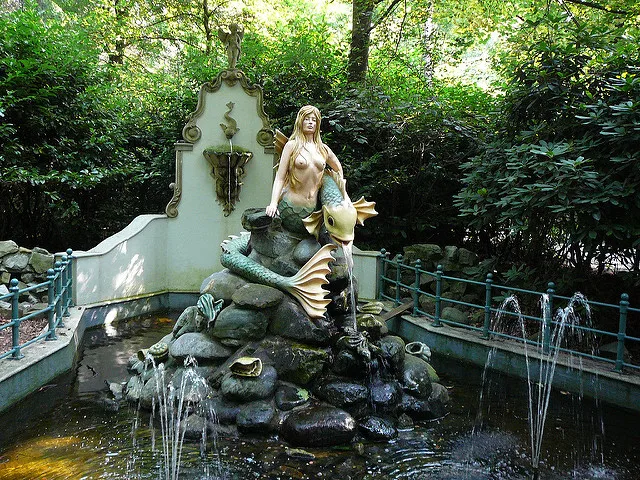 mermaid fountain9