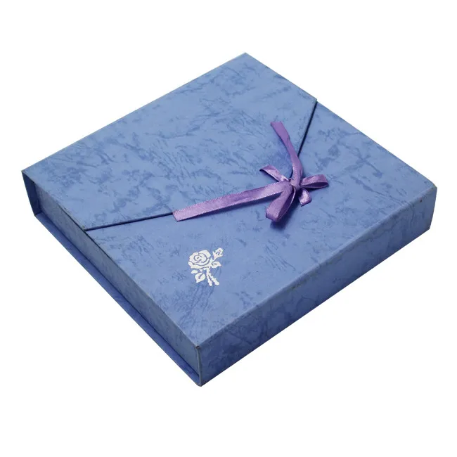 book-style gift box, wholesale printing custom  strong></p></a>luxury 