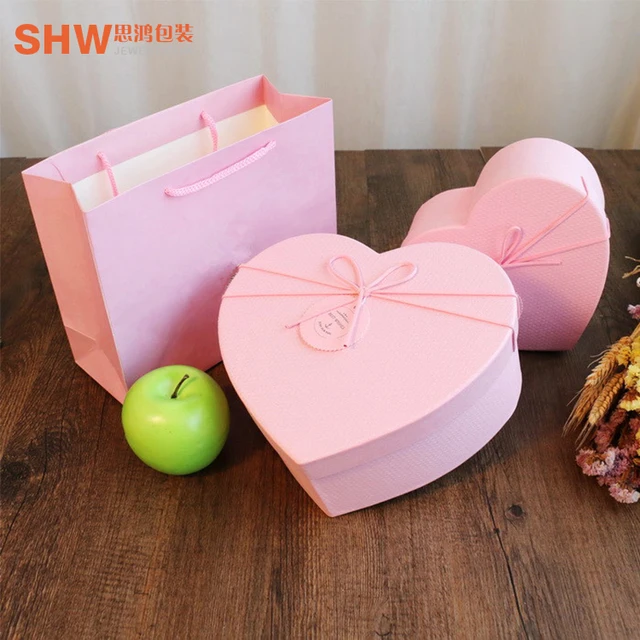 color custom printed red heart shape gift paper box packaging