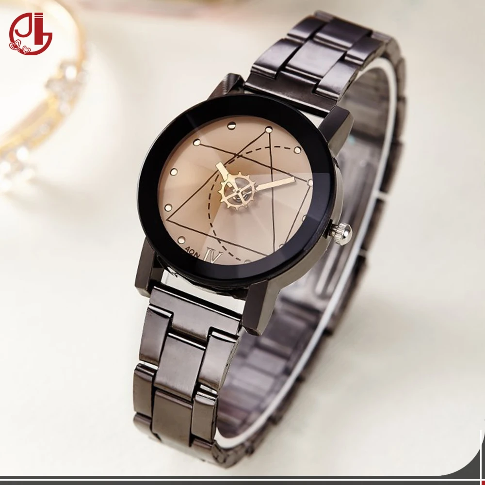 quartz analog wrist watch