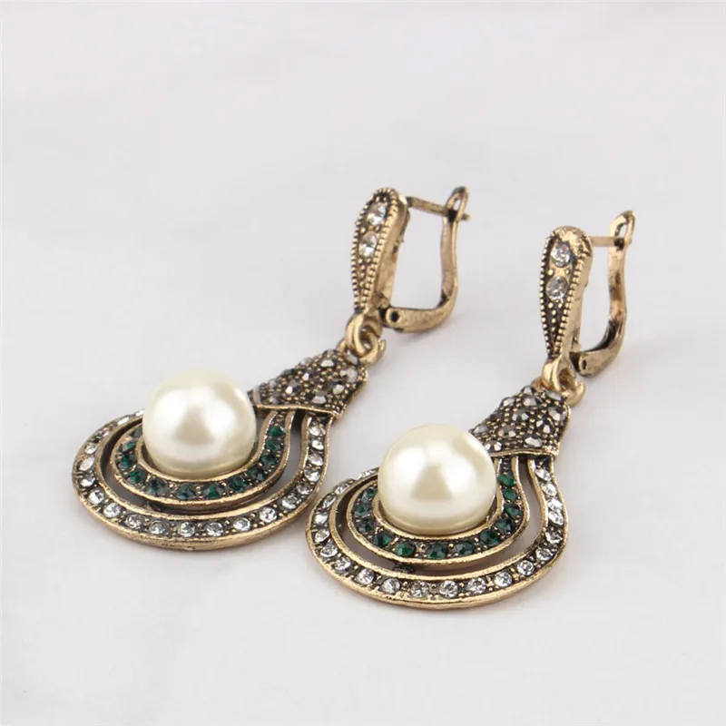 4552479177_2077696031